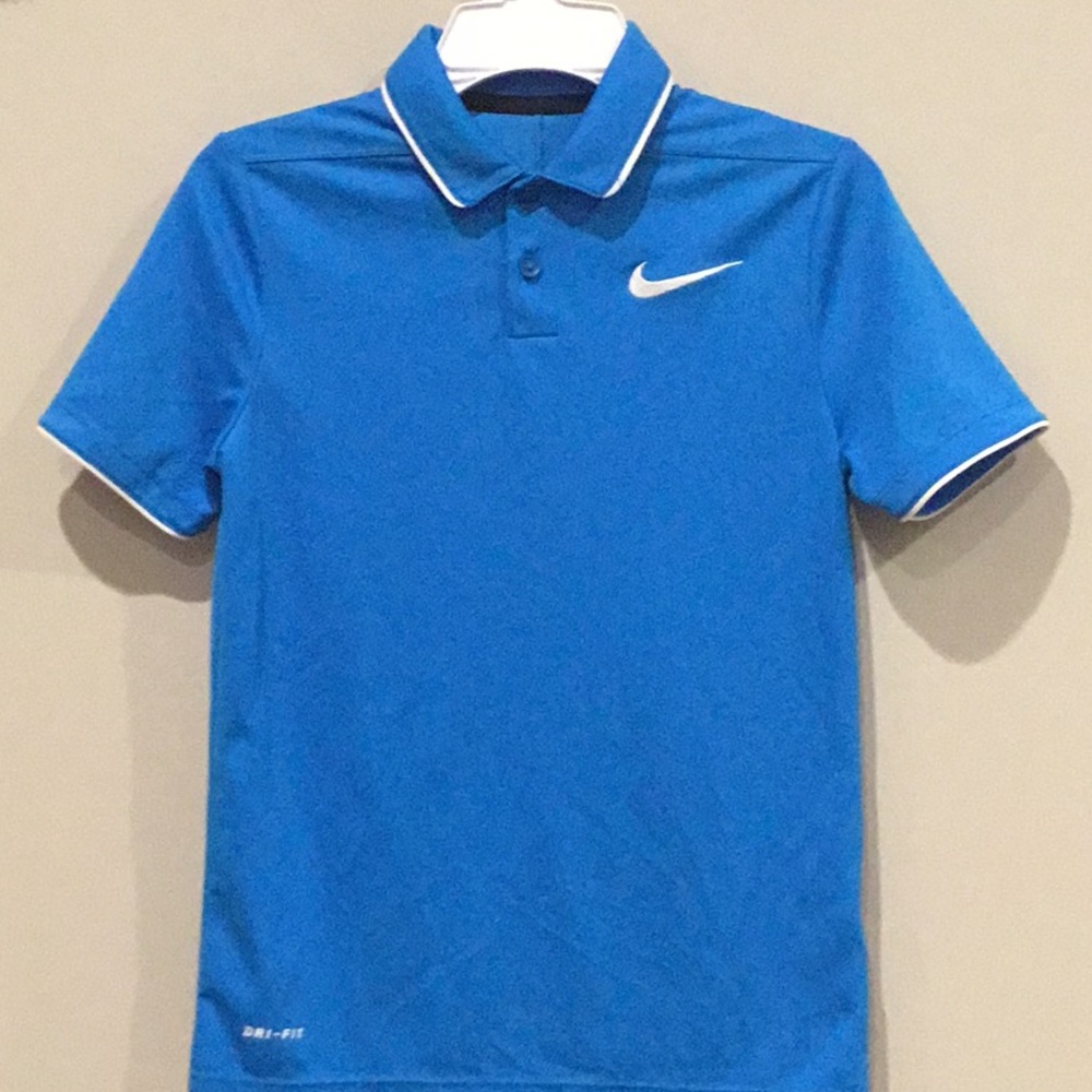 Boys Nike Dri-Fit Polo—size small